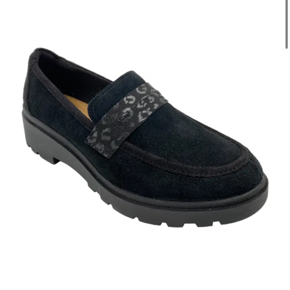 NWOT Clarks Suede Loafers